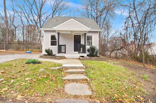 25 Gilbert St, Shelton, CT, 06484-3948 | Card Image