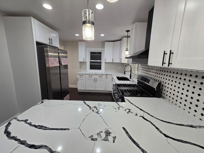 9213 S Trumbull Ave, House other with 3 bedrooms, 2 bathrooms and 2 parking in Evergreen Park IL | Image 20
