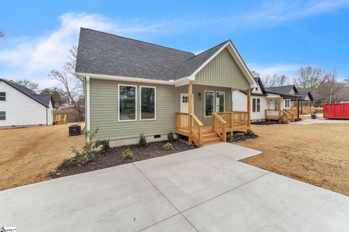 181 Dodd St, wellford, SC, 29385-9475 | Card Image