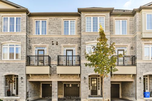 17 Thomas Foster St, Markham, ON, L6C0Z4 | Card Image