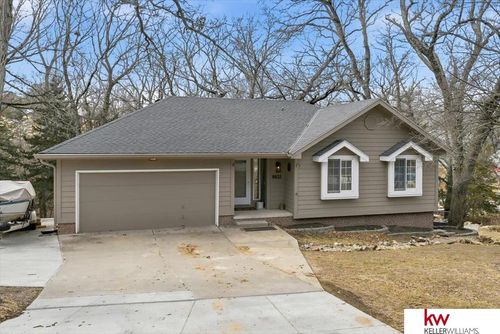 8822 Greenwood Rd, Plattsmouth, NE, 68048-4765 | Card Image