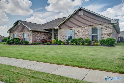 200 Brighton Park Way, Madison, AL, 35756-4937 | Card Image