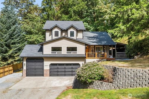 6427 Storm Lake Rd, Snohomish, WA, 98290-8587 | Card Image