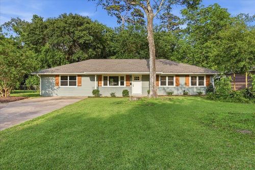 980 Evergreen, Beaumont, TX, 77706 | Card Image