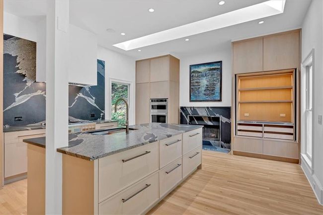 400 Old Ivy Rd Ne, House other with 6 bedrooms, 6 bathrooms and 3 parking in Atlanta GA | Image 25