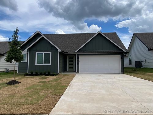 3901 E Montpelier St, Broken Arrow, OK, 74014-2487 | Card Image