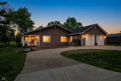 2114 Elmwood Dr, Lebanon, IN, 46052-1227 | Card Image