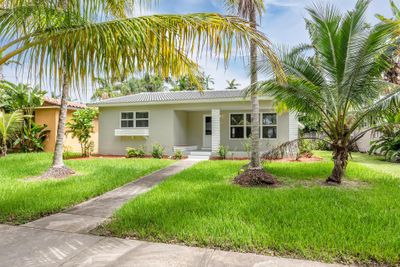 1334 Polk Street, House other with 3 bedrooms, 2 bathrooms and null parking in Hollywood FL | Image 2