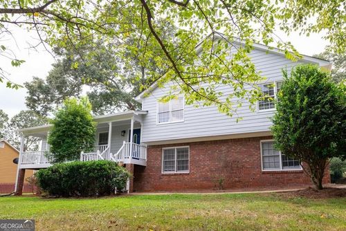 401 Freshman Dr, Lawrenceville, GA, 30044-5435 | Card Image