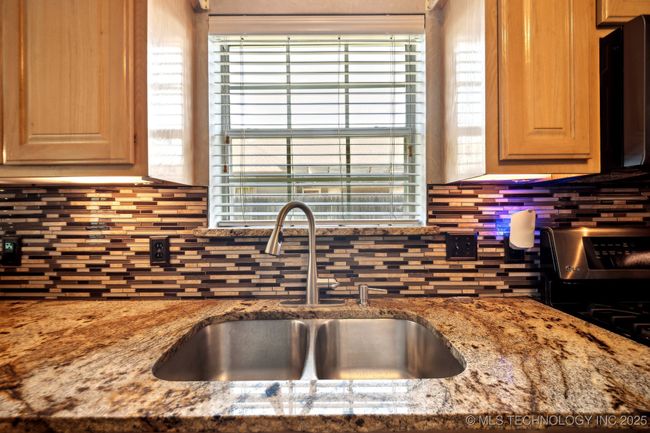 2708 W Oakland St, House other with 3 bedrooms, 2 bathrooms and null parking in Broken Arrow OK | Image 10