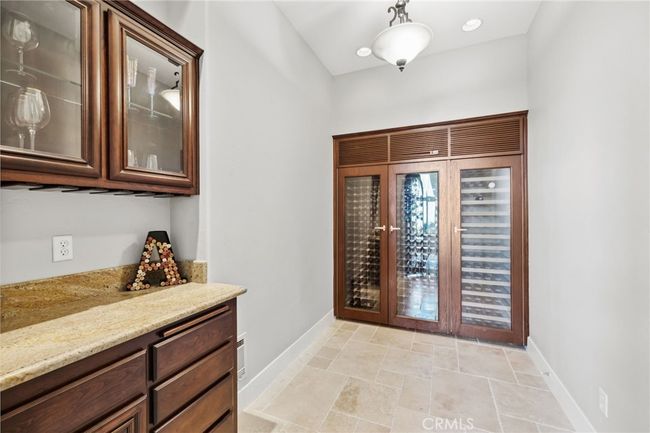 36472 County Line Rd, House other with 4 bedrooms, 6 bathrooms and 4 parking in Yucaipa CA | Image 11