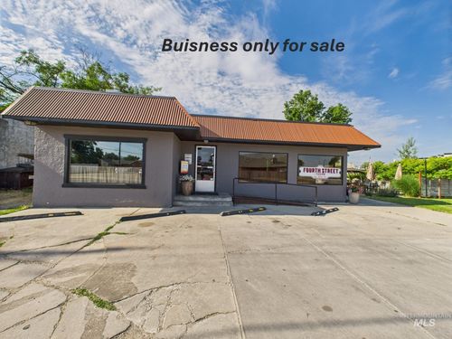 105 E 4th St, Emmett, ID, 83617 | Card Image
