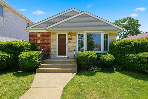6837 Davis Street, Morton Grove, IL, 60053 | Card Image
