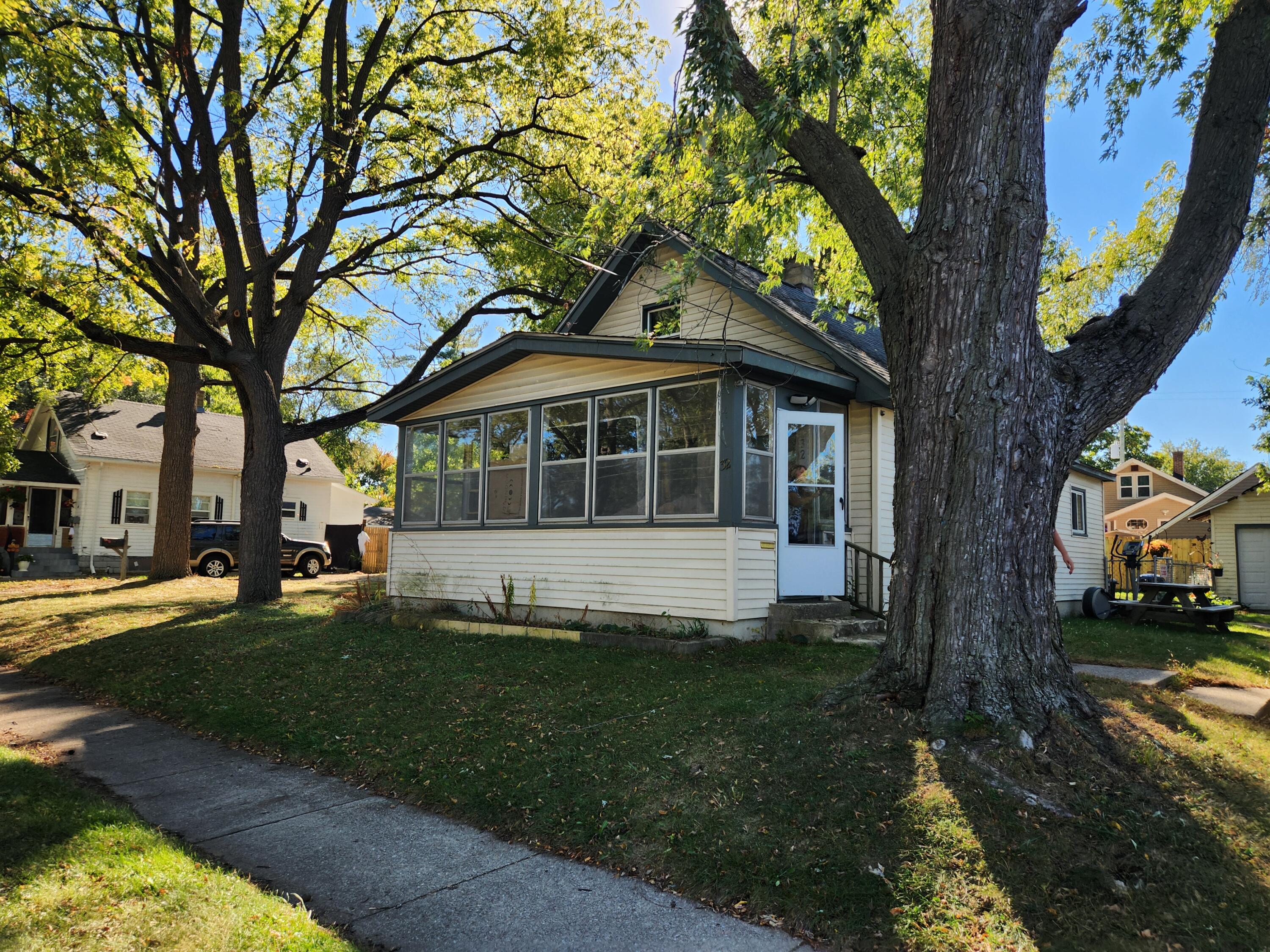 Exchange St, Grand Rapids, MI 49548