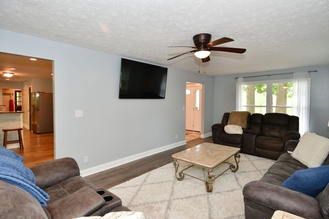 256 Canterbury Dr, House other with 5 bedrooms, 3 bathrooms and null parking in Avon IN | Image 32