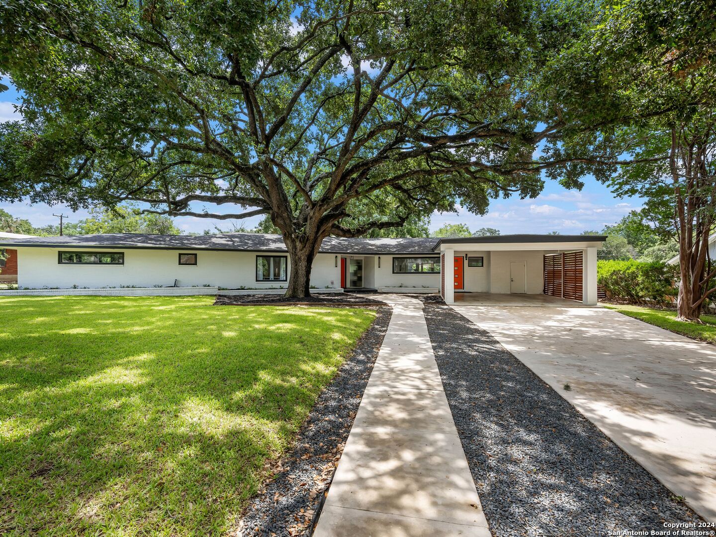 Glentower Dr, San Antonio, TX 78213