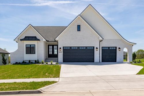 18284 Baxter Pl, Clive, IA, 50325-2700 | Card Image
