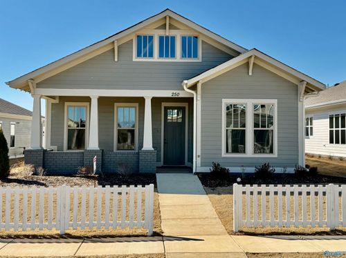 275 Farmhouse Dr, Madison, AL, 35757-5513 | Card Image