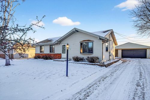 N170W20625 Parkview Drive, Jackson, WI, 53037 | Card Image