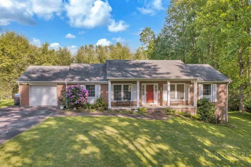 143 Chandy St, Boone, NC, 28607-4502 | Card Image