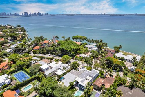 5055 N Bay Rd, Miami Beach, FL, 33140-2006 | Card Image
