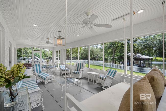Sun Room | Image 38