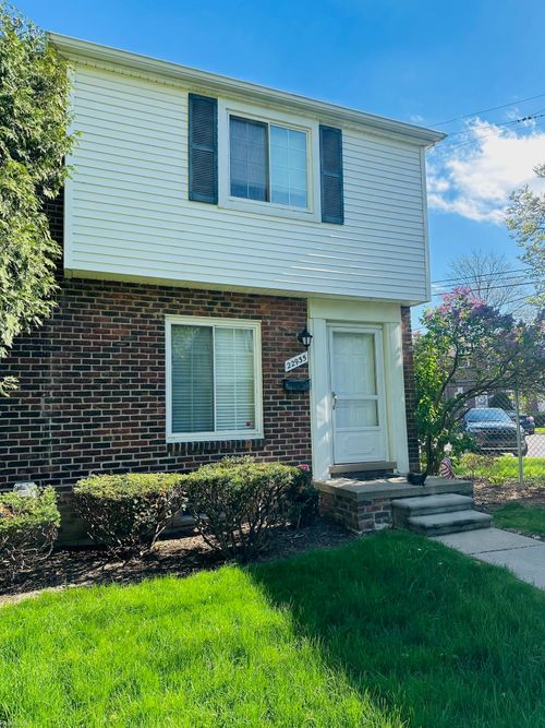 22935 Grayling St, Hamtramck, MI, 48212 | Card Image