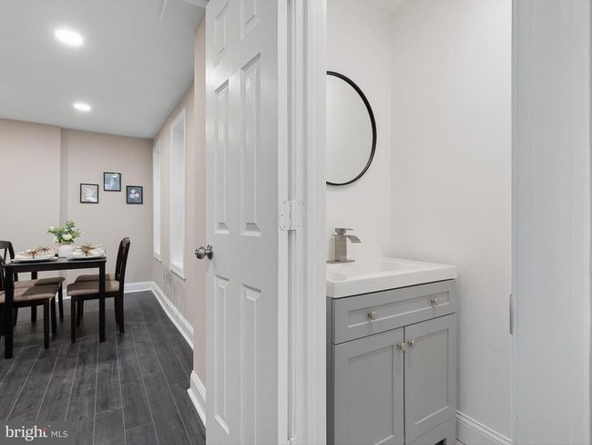 1123 Conrad St, Townhouse with 3 bedrooms, 2 bathrooms and null parking in WILMINGTON DE | Image 9