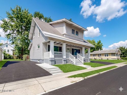 1747 Oneida St, Schenectady, NY, 12308-2112 | Card Image