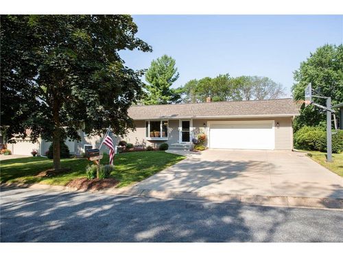 317 N Cudd Ave, RIVER FALLS, WI, 54022-2550 | Card Image