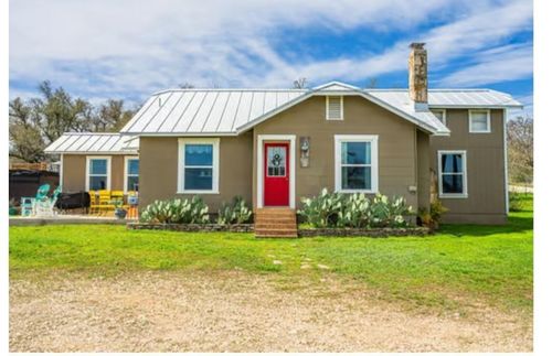 283 N 2nd St, Harper, TX, 78631 | Card Image