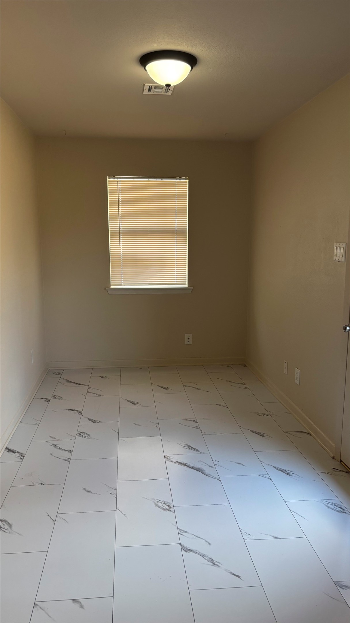 Residential Lease in Ponder 5