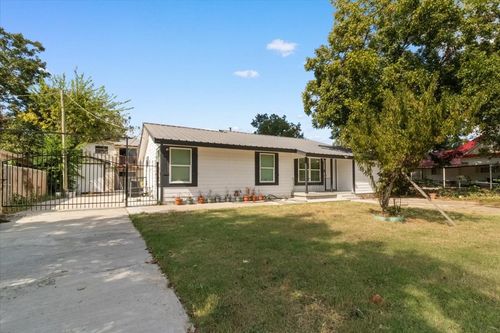 608 N East St, Arlington, TX, 76011-7938 | Card Image