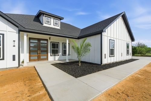 8212 Moyer Ct, Joshua, TX, 76058-3607 | Card Image