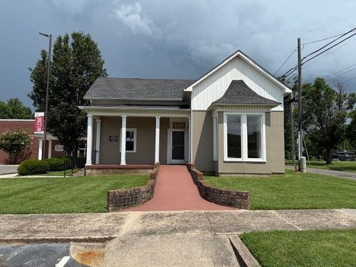 107 E Grundy St, Tullahoma, TN, 37388-3613 | Card Image