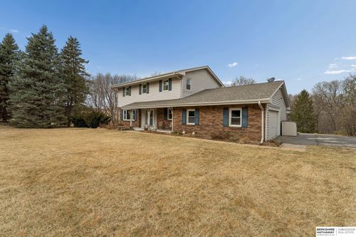 6432 Sorensen Ln, Omaha, NE, 68122-5057 | Card Image