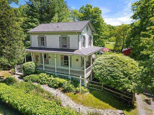679 Titicus Rd, North Salem, NY, 10560-1801 | Card Image