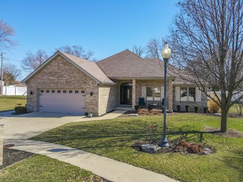 3425 Mouton Ct, Bourbonnais, IL, 60914-4533 | Card Image
