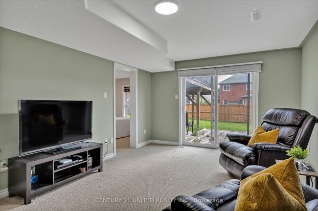 213 Farrier Cres, House other with 4 bedrooms, 4 bathrooms and 4 parking in Peterborough ON | Image 31