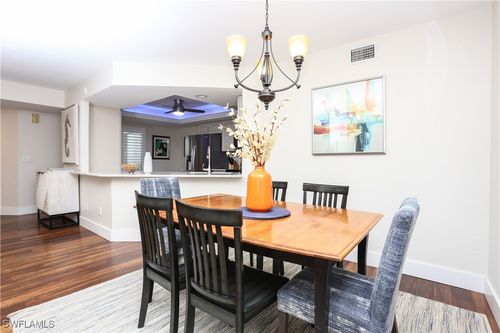 n105-592 Beachwalk Cir, NAPLES, FL, 34108-7735 | Card Image