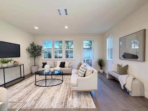 174 Tilton Ave, San Mateo, CA, 94401-2811 | Card Image