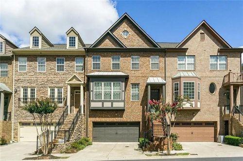 9040 Woodland Trl, Alpharetta, GA, 30009-8758 | Card Image