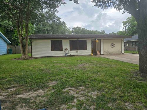31 Circle E, Orange, TX, 77630-4665 | Card Image