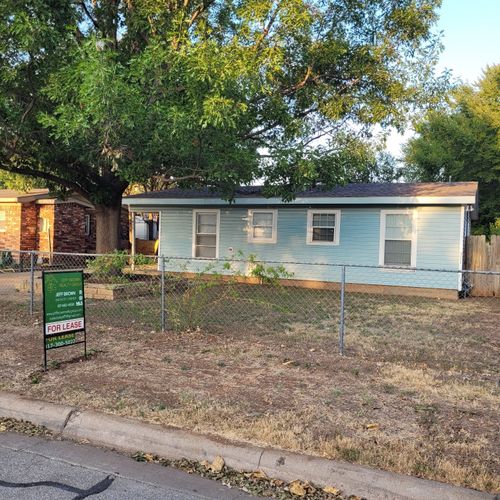 4028 Neches St, Fort Worth, TX, 76106-4035 | Card Image