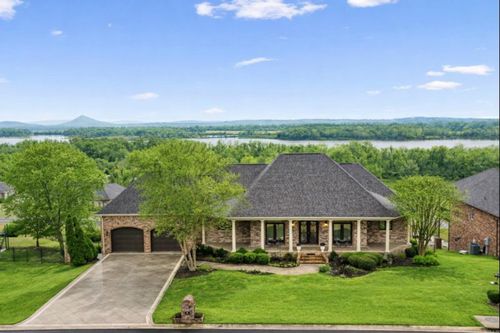 95 River Road Dr W, Mayflower, AR, 72106-8424 | Card Image