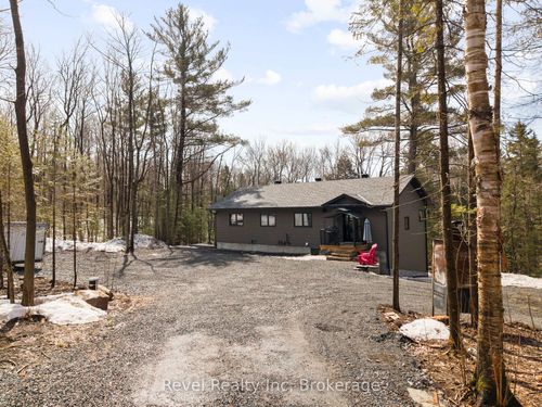 84 Woods Rd, Nobel, ON, P0G | Card Image