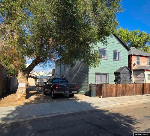 124 L St, Rock Springs, WY, 82901-5325 | Card Image