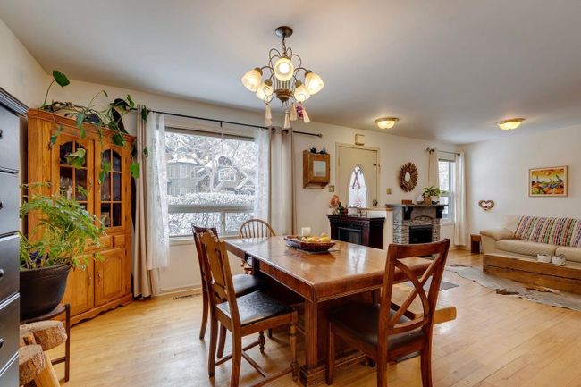 2235 6 Avenue Nw, Home with 2 bedrooms, 2 bathrooms and 1 parking in Calgary AB | Image 14