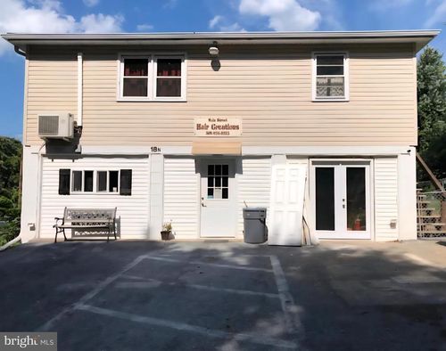 18 N C &Amp; P Lane, SMITHSBURG, MD, 21783 | Card Image