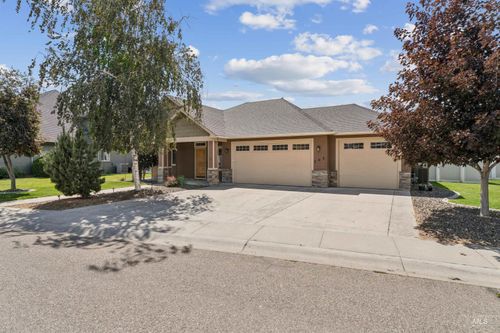 305 Crimson Cir E, Fruitland, ID, 83619 | Card Image